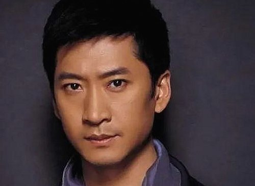 蔡徐坤最新动态引爆话题，娱乐圈幕后故事逐步揭晓🔥