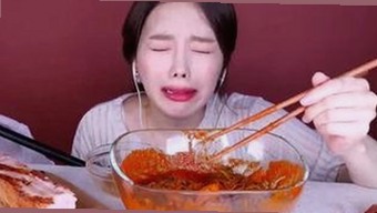 许凯从配角逆袭为实力派，娱乐圈新星的多面人生