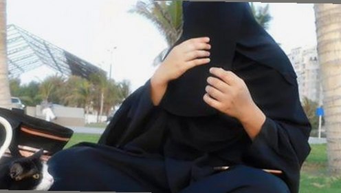 揭秘吃瓜娱乐节目爆火背后的明星与营销密码