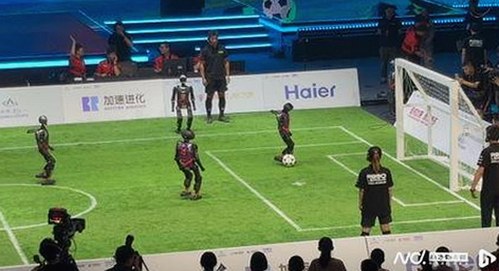 娱乐圈多起热点事件时间线回顾：明星恋情、代言风波与偷税调查