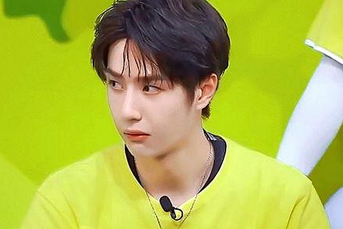 娱乐圈每日吃瓜：赵丽颖直播间爆火，幕后故事你知道吗？