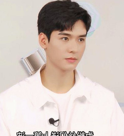 娱乐圈幕后揭秘：吃瓜在线黑料带你看不一样的明星世界